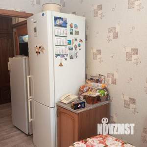 2-к квартира, вторичка, 54м2, 1/10 этаж