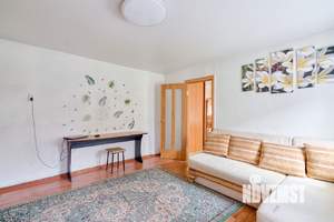 3-к квартира, вторичка, 61м2, 1/1 этаж