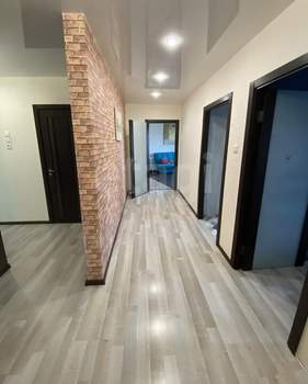 3-к квартира, вторичка, 90м2, 1/17 этаж