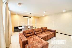 4-к квартира, вторичка, 117м2, 3/9 этаж