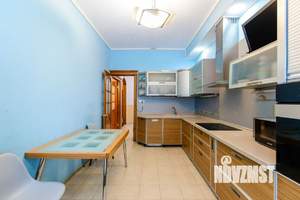 3-к квартира, вторичка, 93м2, 1/4 этаж