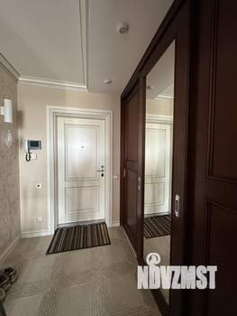 2-к квартира, вторичка, 61м2, 11/18 этаж
