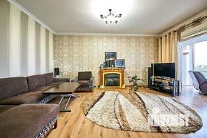 4-к квартира, вторичка, 168м2, 6/7 этаж