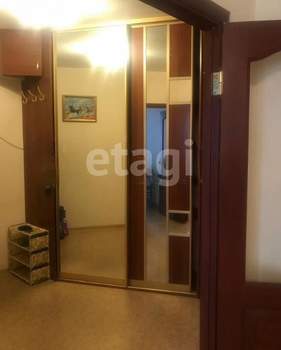 2-к квартира, вторичка, 64м2, 6/10 этаж