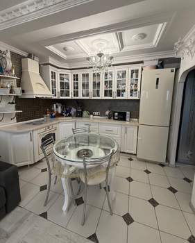 2-к квартира, вторичка, 54м2, 7/10 этаж