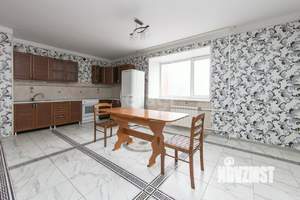 3-к квартира, вторичка, 131м2, 3/6 этаж