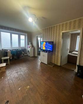 4-к квартира, вторичка, 61м2, 5/5 этаж