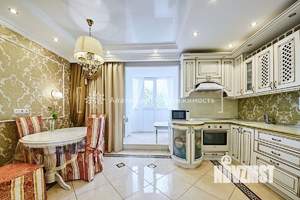 4-к квартира, вторичка, 130м2, 3/9 этаж