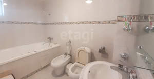 4-к квартира, вторичка, 115м2, 1/4 этаж