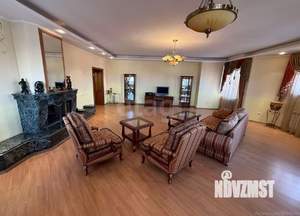 4-к квартира, вторичка, 225м2, 6/6 этаж