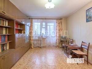 2-к квартира, вторичка, 49м2, 1/5 этаж