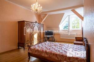 2-к квартира, вторичка, 115м2, 4/4 этаж
