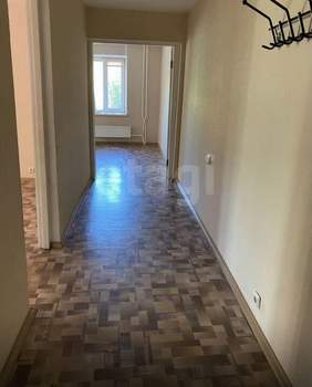 2-к квартира, вторичка, 61м2, 1/10 этаж