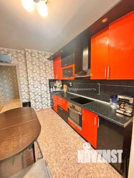 2-к квартира, вторичка, 63м2, 9/10 этаж