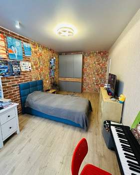 4-к квартира, вторичка, 84м2, 10/17 этаж