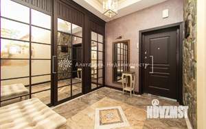 3-к квартира, вторичка, 111м2, 3/3 этаж