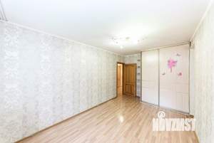 3-к квартира, вторичка, 70м2, 1/7 этаж