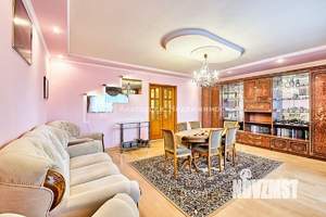 3-к квартира, вторичка, 106м2, 2/6 этаж