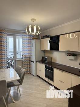 2-к квартира, вторичка, 61м2, 15/18 этаж