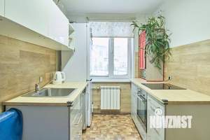 2-к квартира, вторичка, 49м2, 1/18 этаж