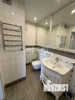 2-к квартира, вторичка, 61м2, 11/18 этаж