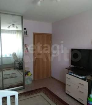 3-к квартира, вторичка, 74м2, 1/15 этаж