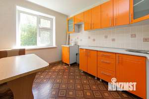 2-к квартира, вторичка, 54м2, 1/9 этаж