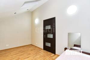 4-к квартира, вторичка, 133м2, 7/7 этаж