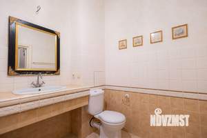 4-к квартира, вторичка, 130м2, 3/10 этаж