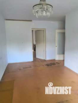 3-к квартира, вторичка, 57м2, 1/5 этаж