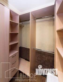 3-к квартира, вторичка, 82м2, 9/10 этаж