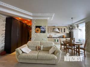 2-к квартира, вторичка, 63м2, 7/10 этаж