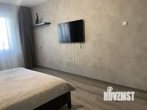 2-к квартира, вторичка, 63м2, 10/17 этаж