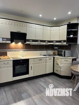 3-к квартира, вторичка, 60м2, 10/17 этаж