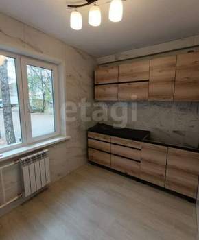 4-к квартира, вторичка, 58м2, 1/5 этаж