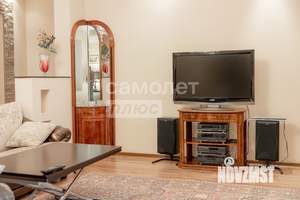 4-к квартира, вторичка, 137м2, 2/9 этаж