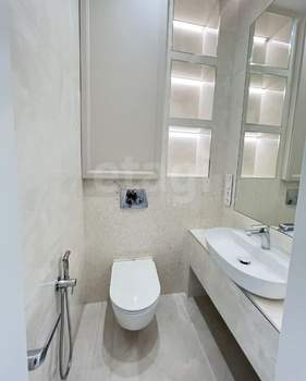 4-к квартира, вторичка, 150м2, 4/5 этаж