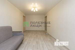 2-к квартира, вторичка, 43м2, 1/5 этаж