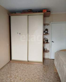 3-к квартира, вторичка, 64м2, 9/9 этаж