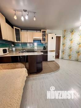 3-к квартира, вторичка, 61м2, 10/17 этаж