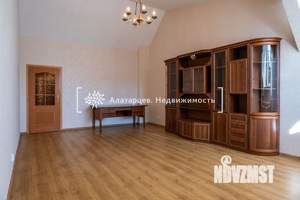 2-к квартира, вторичка, 115м2, 4/4 этаж