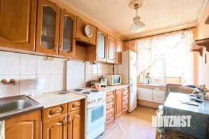 2-к квартира, вторичка, 53м2, 1/5 этаж