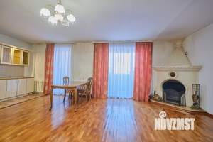 2-к квартира, вторичка, 120м2, 2/7 этаж