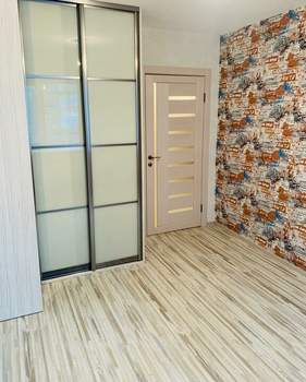 3-к квартира, вторичка, 71м2, 1/10 этаж