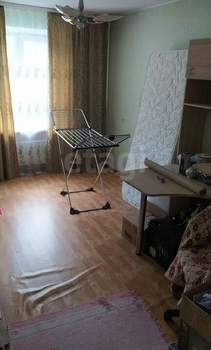3-к квартира, вторичка, 70м2, 1/10 этаж