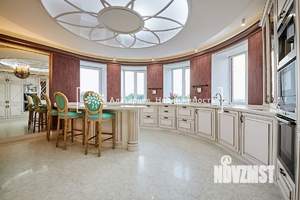 4-к квартира, вторичка, 145м2, 7/10 этаж