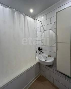 3-к квартира, вторичка, 67м2, 6/6 этаж