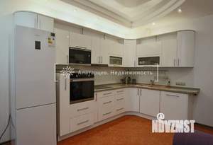 3-к квартира, вторичка, 125м2, 3/6 этаж