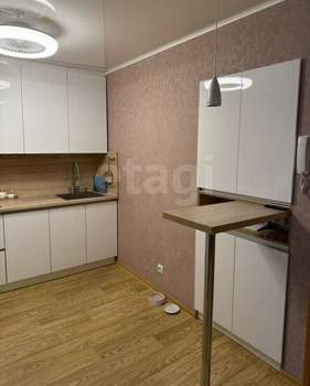 3-к квартира, вторичка, 96м2, 2/6 этаж