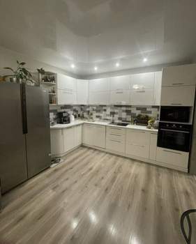 2-к квартира, вторичка, 63м2, 12/17 этаж